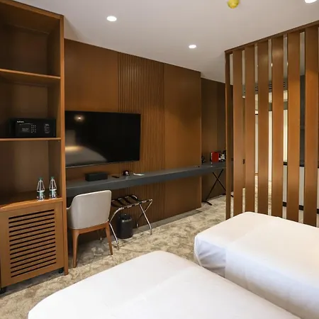 Hotel Urbanin &