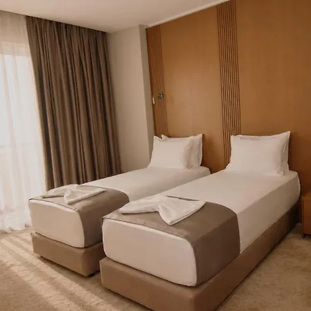 Hotel Urbanin & Tirana