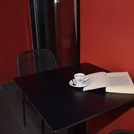 Urbanin & 4* Tirana
